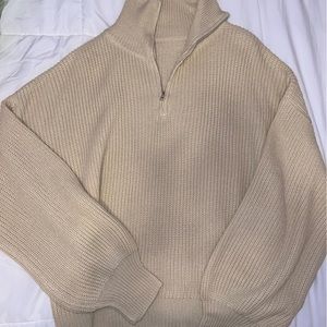 Quart zip sweater: neutral